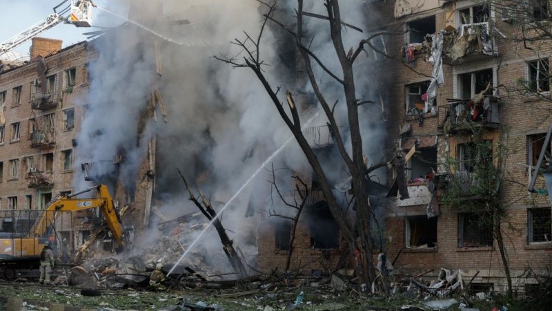 What we know about Moscow’s warning of strikes on Kyiv “decision-making centers”