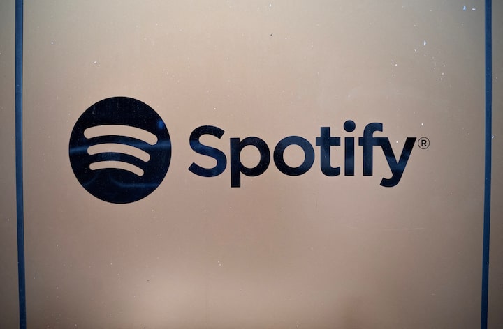 Spotify adds narrated articles from Vogue, The Atlantic, and more