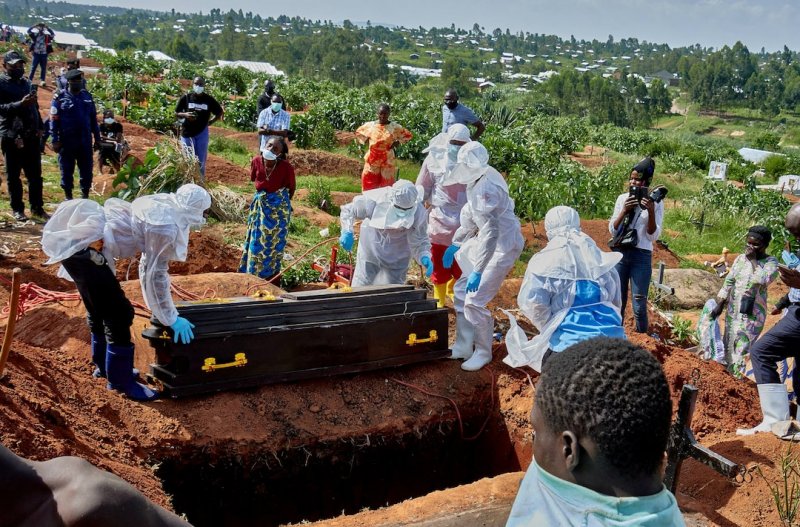 'Breakneck' Ebola epidemic in Congo outpaces world's response 