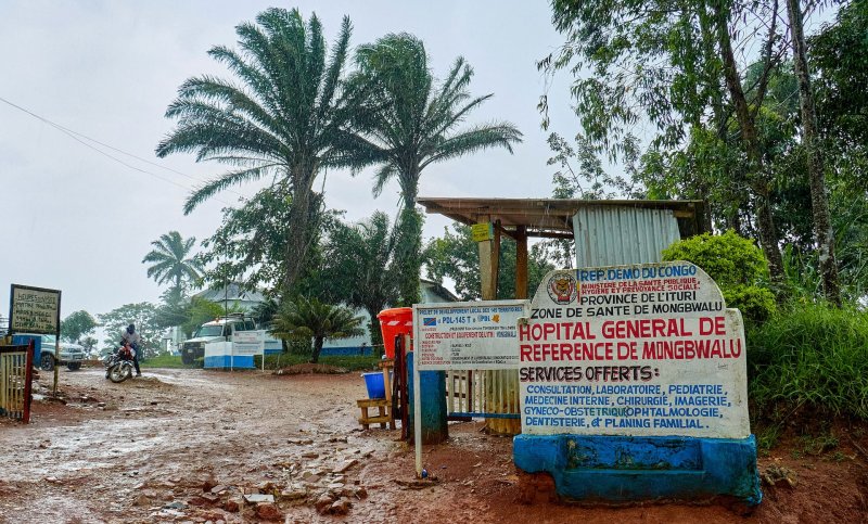 Uganda closes border with DR Congo to contain Ebola outbreak 