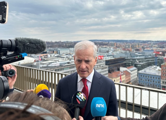 Norway will come under France's nuclear umbrella, says PM Stoere 