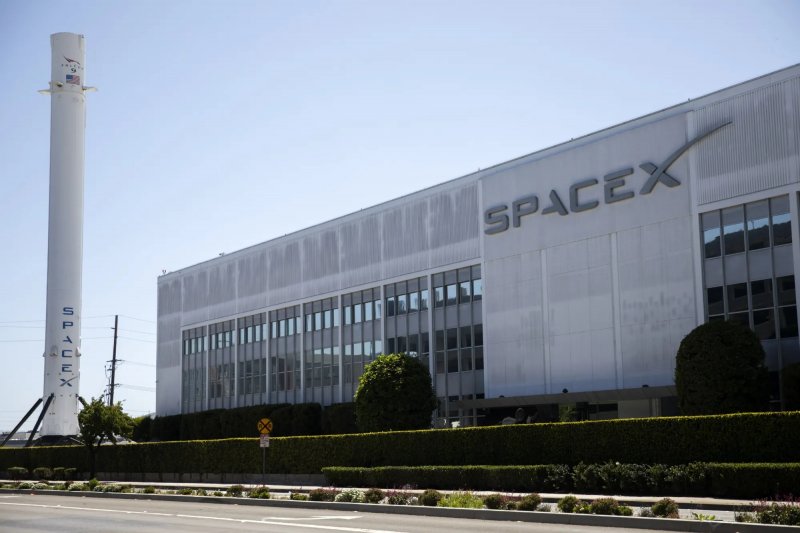 SpaceX trims IPO valuation target to $1.8 trillion