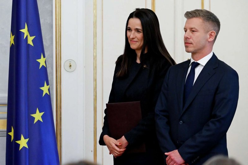 Hungary and Ukraine open talks on ethnic Hungarian minority rights