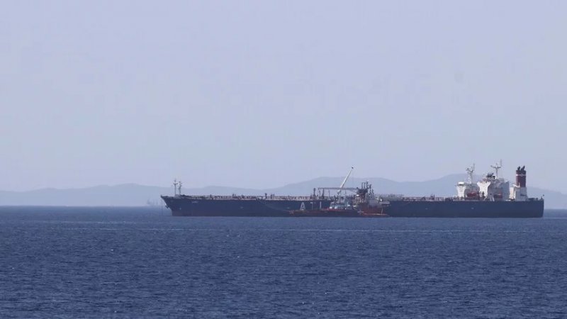 Sanctioned tanker reportedly evades US naval blockade