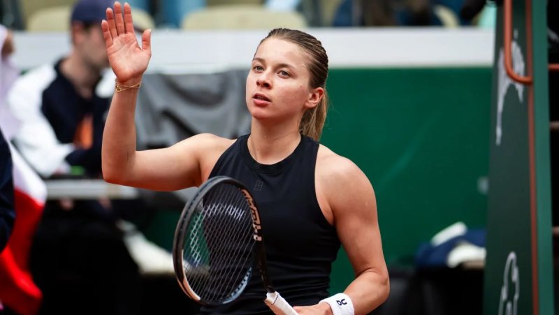 Roland Garros: Maja Chwalińska stuns Olympic champion Qinwen Zheng