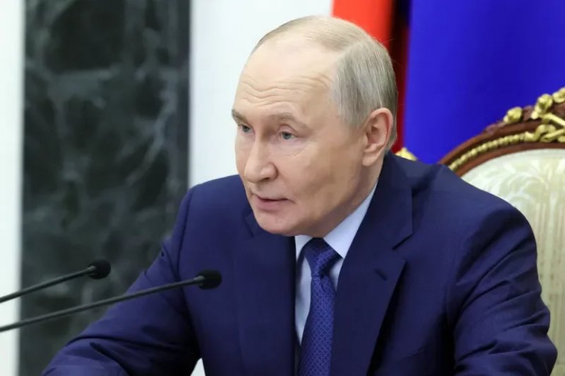Russia China ties stabilising force in world Putin says before Xi talks