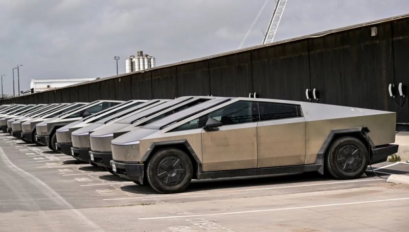 Musk predicts driverless cars will spread across the US this year