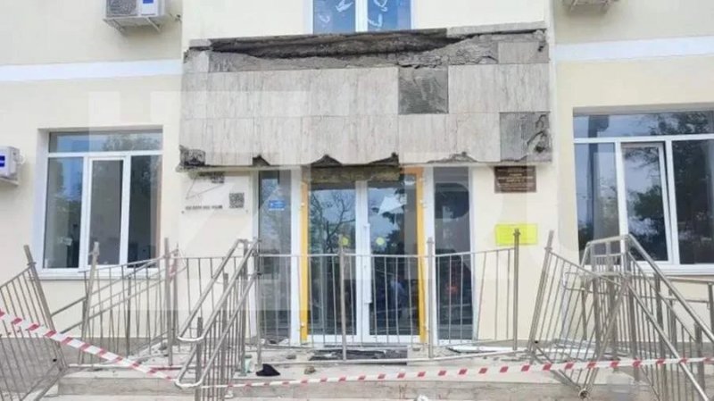 Ten children injured after school balcony collapse in Sevastopol