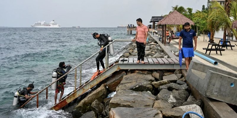 Bodies of four missing Italian divers found in Maldives cave tragedy