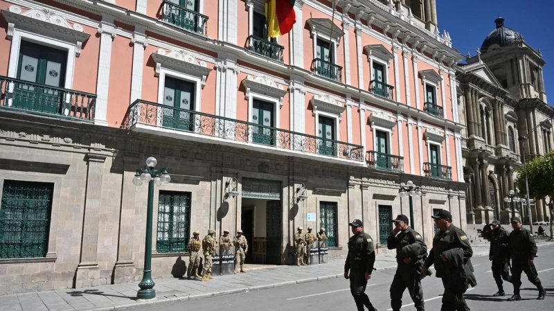 Bolivia expels Colombian ambassador over sovereignty