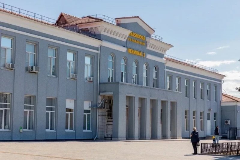 Ukraine strikes air navigation facility in Russia, disrupting operations at multiple airports