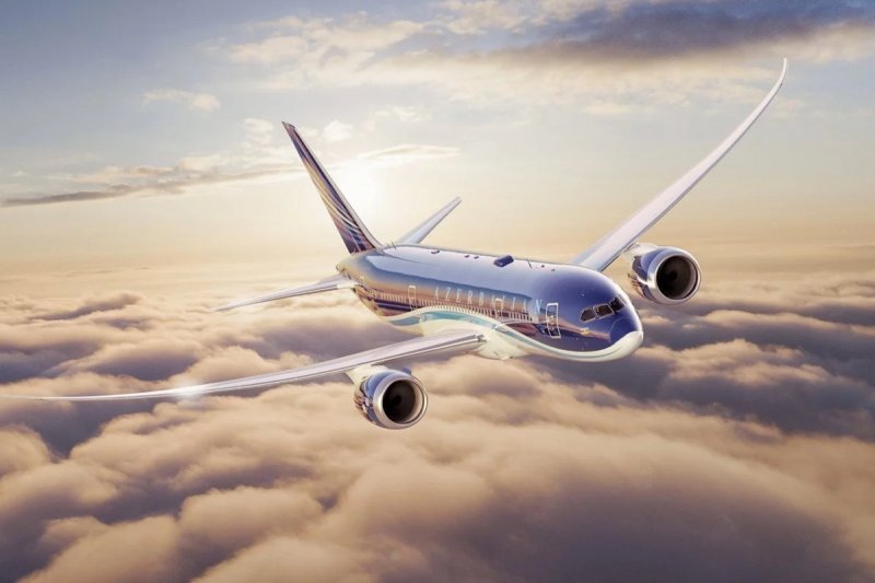 AZAL resumes Baku-Dubai flights 