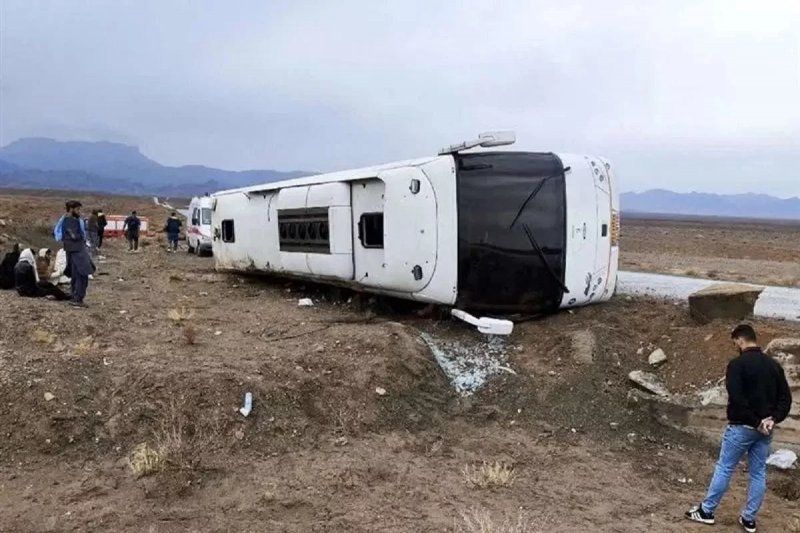 Deadly bus crash in southern Iran kills 8 and injures 15