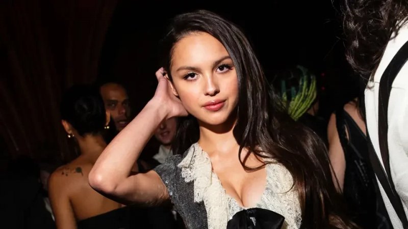 Olivia Rodrigo attends Met gala afterparty after joining anti-Bezos backlash