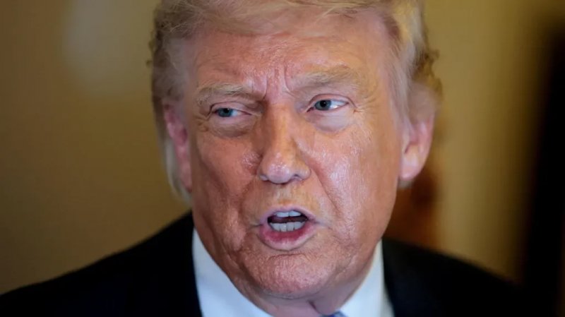 Trump issues stark warning to Iran as peace talks remain deadlocked