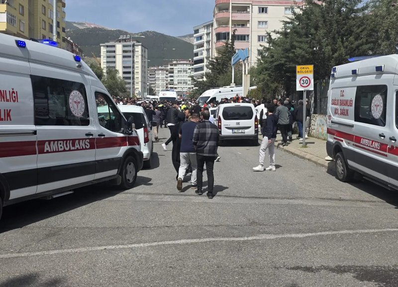 At least four dead in shooting in Türkiye's Mersin