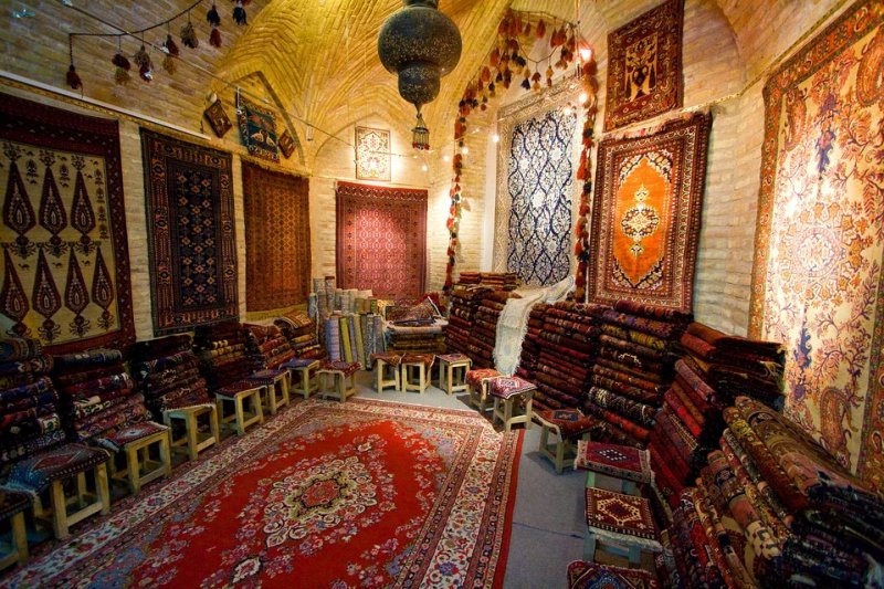 Iran’s carpet industry collapses as exports nearly hit zero after decades of decline