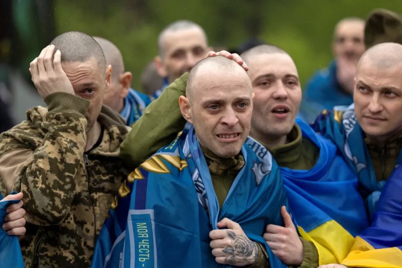 Russia and Ukraine begin major prisoner swap after Trump announcement