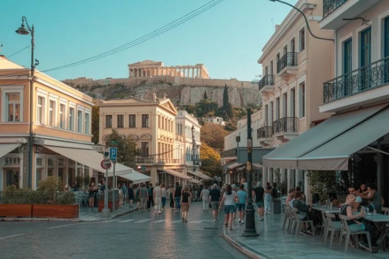 Greeks choose budget travel as summer holiday costs climb 