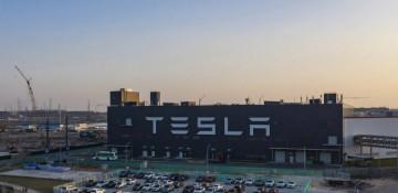 Tesla’s xAI, SpaceX deals drive $573M revenue
