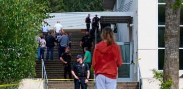 6 injured after Washington school stabbing: What we know -  VIDEO 