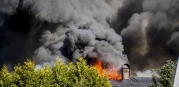 Massive fire sweeps through townhouse complex in Norway