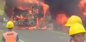 At least 16 killed in bus-tanker truck collision in Indonesia's Sumatra -  VIDEO 