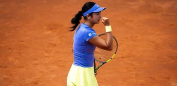 Alex Eala stuns Magdalena Fręch with Italian Open comeback win