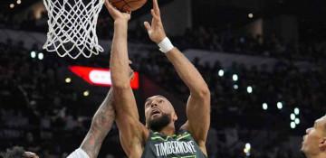 The hilarious way a Spurs fan tried to distract Rudy Gobert -  VIDEO 