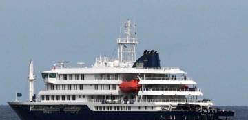 Hantavirus outbreak prompts 29 to leave cruise