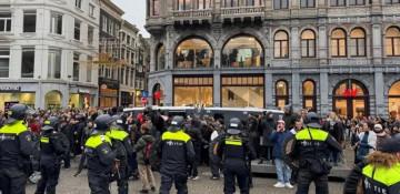 Explosion at Dutch largest party HQ confirmed by police