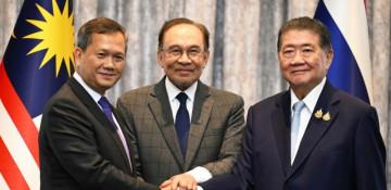 Why did the Thai and Cambodian leaders meet?