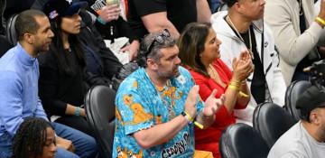 Detroit Pistons fans ditch free T-shirts, show off their playoff swag 