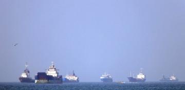 Seafarers remain trapped in Gulf amid Hormuz disruption