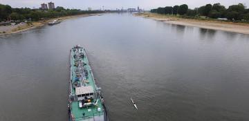 Rhine water levels rise after rain, but shipping still restricted 