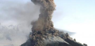 Philippines keeps Alert Level 3 at Mayon Volcano amid fresh seismic activity