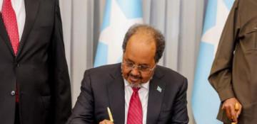 Somalia’s President unveils new constitution