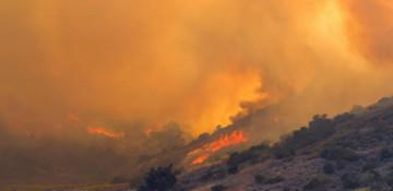 Firefighters continue to battle fast-moving Sandy Fire in Southern California