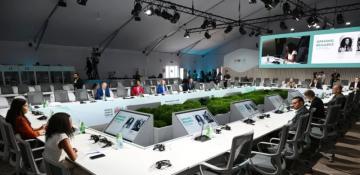 Business roundtable at WUF13: UN issues urgent housing crisis warning 