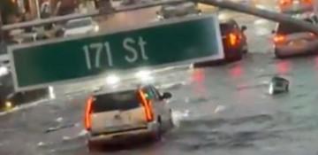 Heavy rain causes flash flooding in New York City -  VIDEO 