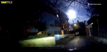 Meteor lights up sky over Sydney, visible across Canberra, NSW -  VIDEO 