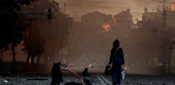 Kyiv hit in overnight Russian strike - VIDEO  