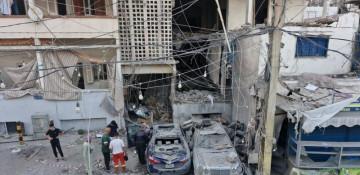 Israeli airstrikes push into historic UNESCO city of Tyre -  VIDEO 