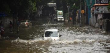 Heavy rain and storms killed 28 in India 