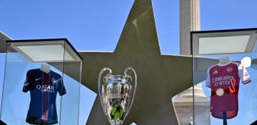 Who will lift the Champions League trophy: PSG or Arsenal?