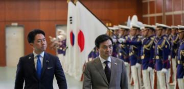 South Korea and Japan discuss historic military logistics deal