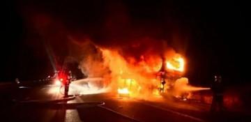 Tragic bus fire in Türkiye's Denizli leaves 8 dead and 33 injured -  VIDEO 
