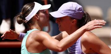 Marta Kostyuk stuns Iga Swiatek in French Open upset