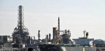 Japan weighs extra budget to ease fuel price impact