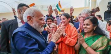 PM Modi holds talks with Italian president in Rome during European tour